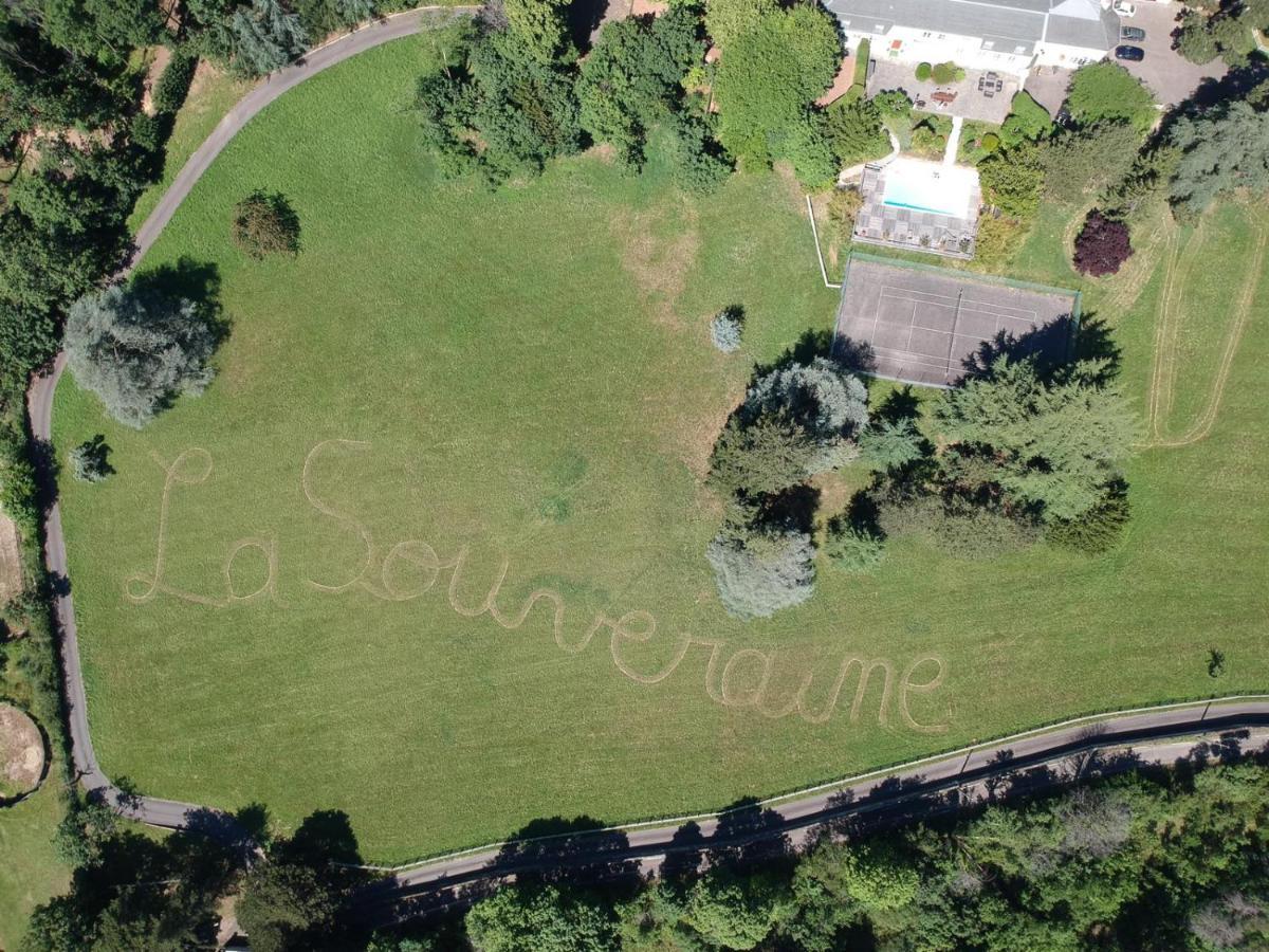 La Souveraine Saint-Genis-Laval Esterno foto